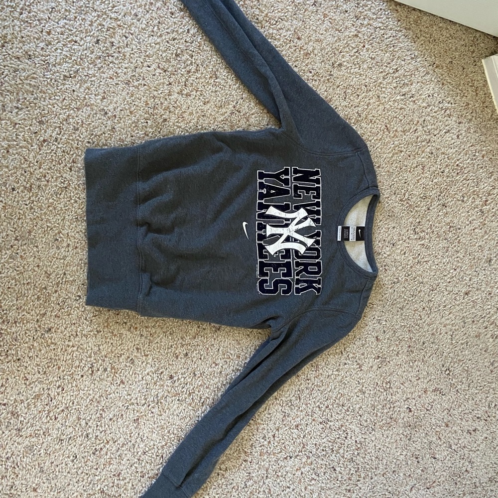 Nike Yankees sweatshirt